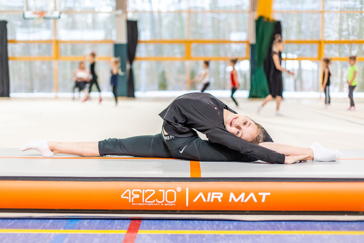 Мат гімнастичний надувний 4FIZJO Air Track Mat 400 x 100 x 15 см 4FJ0367